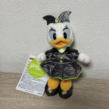 디즈니 할로윈 2025 데이지덕 인형 배지
