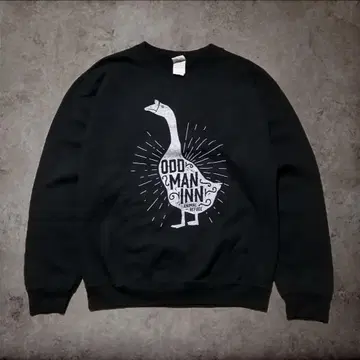 ODD MAN INN ANIMAL REFUGE 오리 맨투맨 블랙 M
