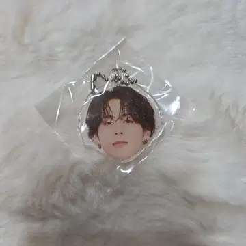 INI XQUARE 니시 카오 아크릴 키링
