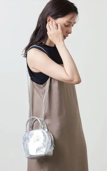 MARW UNITED ARROWS 가죽 미니 라운드 보스턴 백
