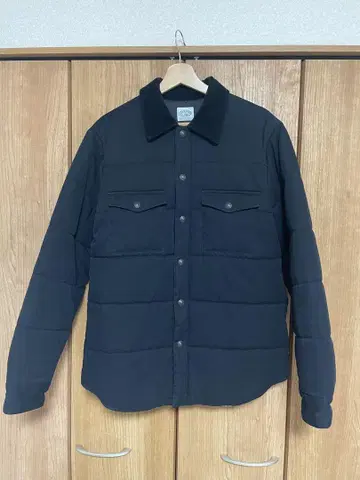 [ 새상품급 ] STANDARD CALIFORNIA 블랙 패딩 자켓