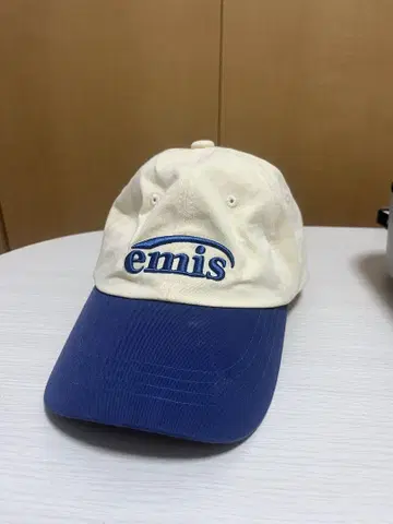 emis 자수 로고 캡 프리 사이즈