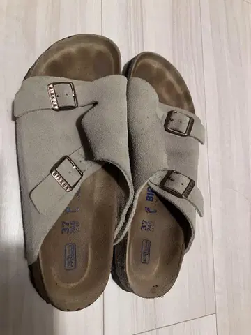 Birkenstock 베이지 샌들 32