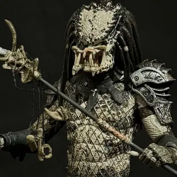 NECA [샤먼 프레데터] 피규어