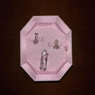 swarovski 이어커프 메스메라