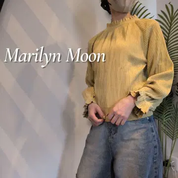 Marilyn Moon 리브 풀오버 2WAY 프릴 모크넥 상의