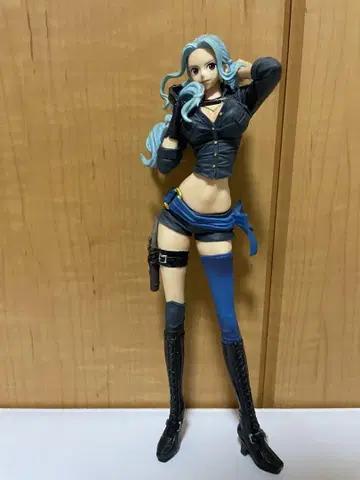 원피스 비비 피규어