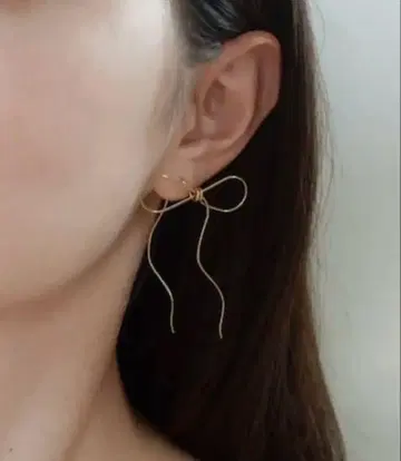 CREA put in ribbon pierce / gold 리본 귀걸이