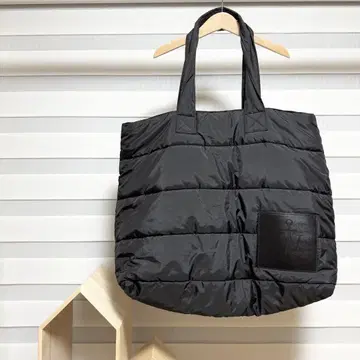 UNIQLO x JW ANDERSON 콜라보 퀼팅 토트백