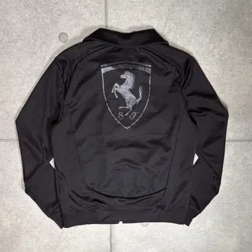 PUMA 트랙 자켓 페라리 서킷 엠블럼