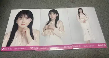 노기자카46 스즈키 유나 어깨 트임 상의 브로마이드 컴프