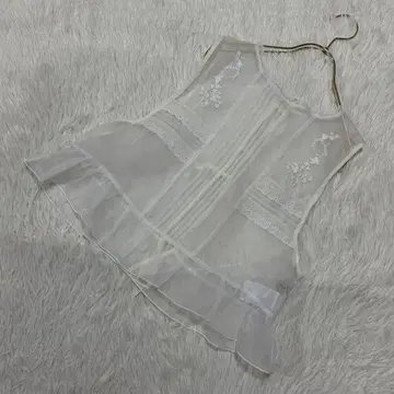 Samansa Mos2 시어 베스트 화이트 프리 오샤레 비침