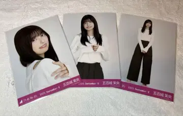 노기자카46 이오키 마오 어깨 트임 상의 컴프 브로마이드