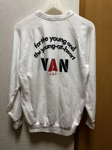 VAN JAC  아치 로고 트레이닝복 백 프린트