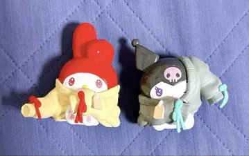 옷 갈아입는 중 산리오