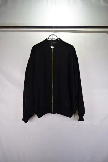구제 의류 유로 블랙 실크 점퍼 유럽 구제 의류 빈티지 80s 90s