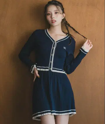REDYAZEL 라인 스키 니트 가디건 x 스커트 셋업 네이비