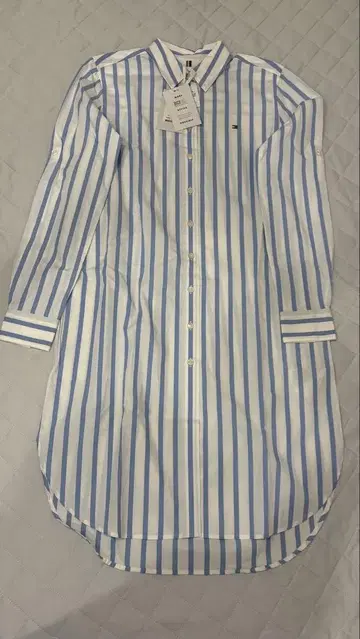 [ TOMMY HILFIGER ] 파랑과 화이트 스트라이프 셔츠 원피스