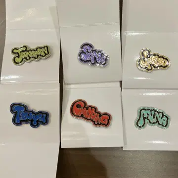 TWICE 랜덤 핀 배지 6개