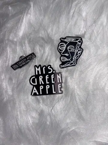 Mrs. GREEN APPLE 핀 배지 세트 화이트 라운지