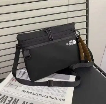 THE NORTH FACE 블랙 숄더백