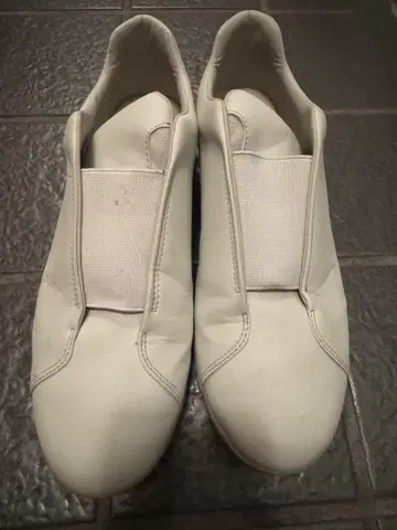 문스타 810s 스니커즈