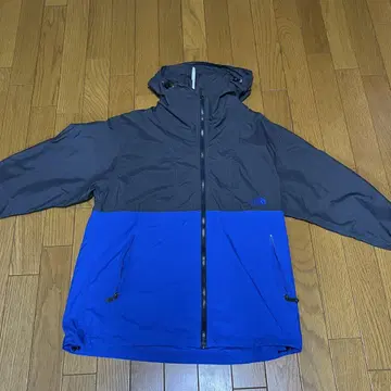 THE NORTH FACE 후드 부착 나일론 자켓 M 사이즈