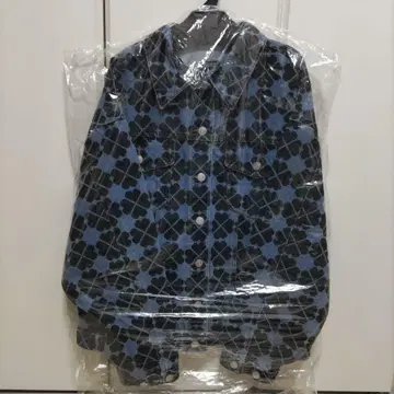 파메오 포즈 Pixel Clover Denim Jacket