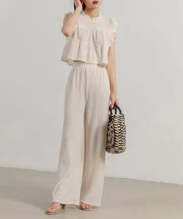 DAY CLOSET