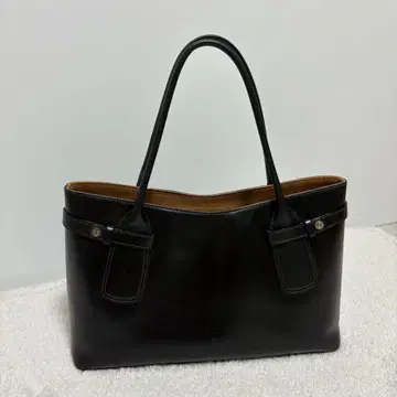U by Ungaro 천연 가죽 가죽 토트백 블랙 A4 수납 가능