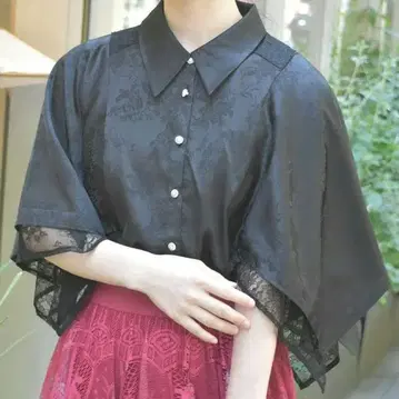 케이프풍 자카드 블라우스 차이나풍 패턴