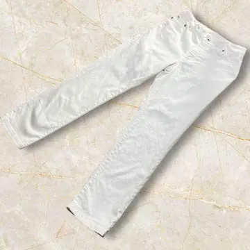 새상품급 NAUWCLOSET 스트레이트 팬츠 화이트 데님 사이즈 택 있음