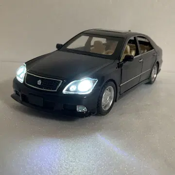 1/32 약 15cm 도요타 크라운 180계 미니카 다이캐스트