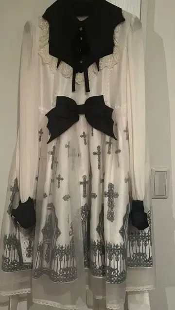 Angelic Pretty horror Garden OP