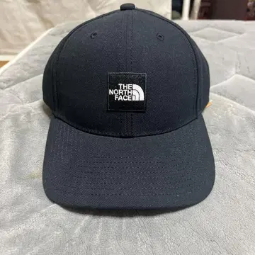 THE NORTH FACE 스퀘어 로고 캡