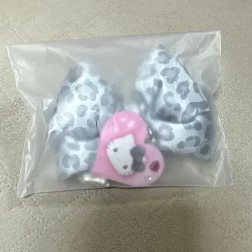 헬로키티 레오파드 무늬 모노톤 애니멀 시크릿 참 산리오