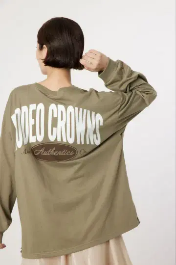 로데오 크라운 아플리케 로고 L/S 티셔츠