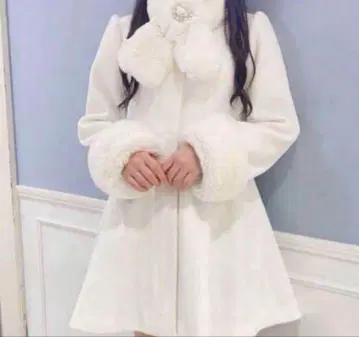 evelyn 코트 2023 화이트