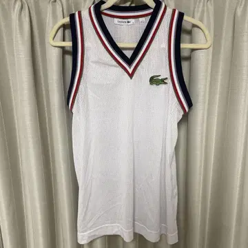 Lacoste 슬리브리스