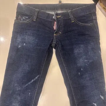 DSQUAPED2 데미지 가공 데님 팬츠