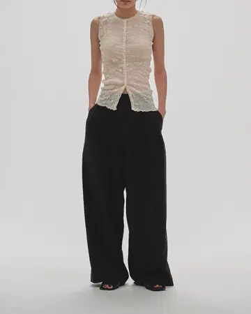 todayful Lightweight Tuck Trousers 블랙