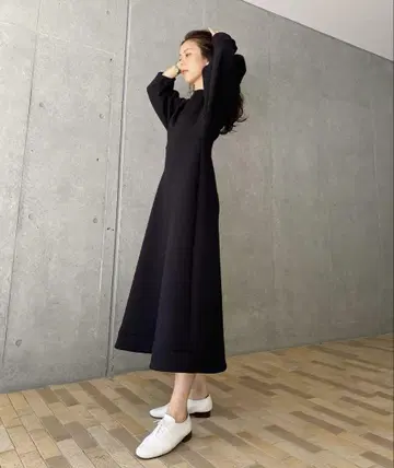 TWILL 볼륨 슬리브 A라인 원피스