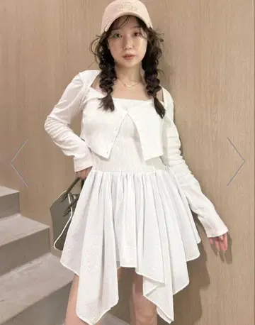 LILY BROWN 가디건 세트 페플럼 상의