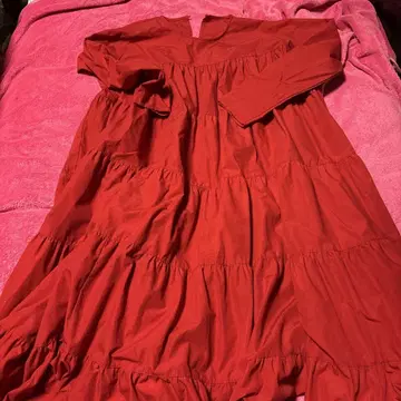 프리 사이즈 하늘하늘 빨간색 긴팔 원피스