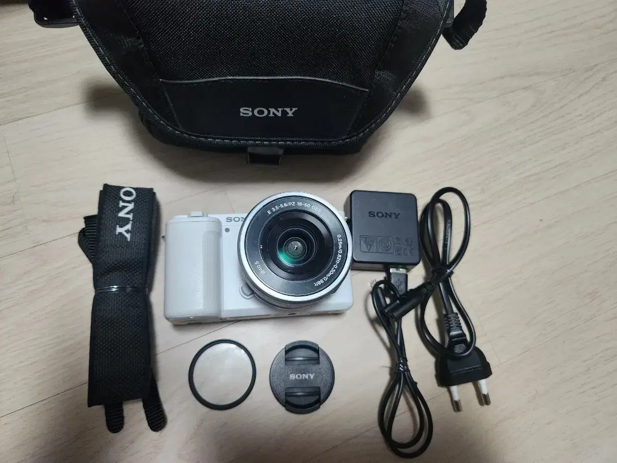 Sony ZV-E10 White