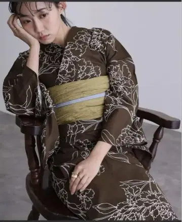 브라운 꽃무늬 유카타 오비 세트