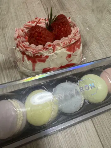 해외 스퀴즈 쪼물쪼물 타바스코 스퀴즈 딸기 케이크 마카롱