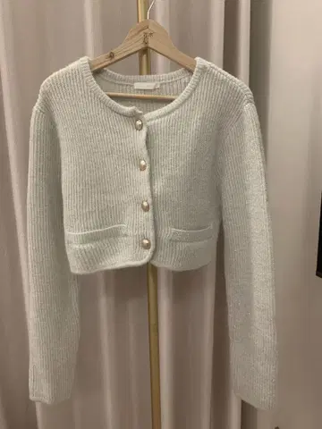 화이트 크롭 가디건 F 사이즈