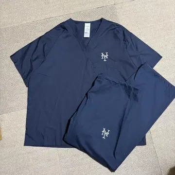 SEILIN & Co. HIGH! STANDARD 스크럽 탑 셋업 NY