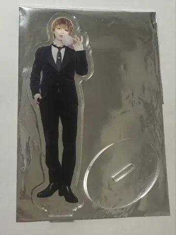 몽상NEON 사쿠 아크릴 스탠드 2024 사쿠 생탄 수트
